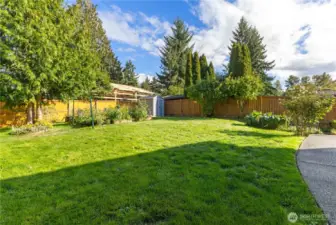 Lots of garden space for you to enjoy.