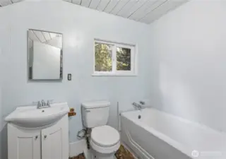 Full bathroom in garage