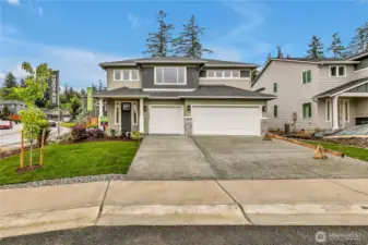 Pictures are for illustartion purposes only and are of previously built home of the same floor plan. Some features and finishes may be upgrades.
