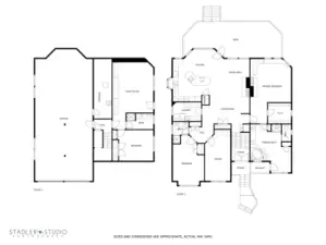Look at all this room, this is no beach cabin. you have over 1,000 sq ft of garage space for all your toys and cars!
