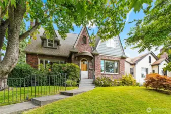 Classic brick Tudor in desirable UPS area