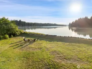 The beautiful & peaceful Hammersley Inlet.