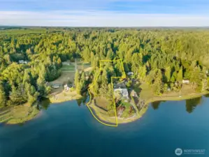 4.6 Acres, 250 +/- ft of waterfront with tidelands!