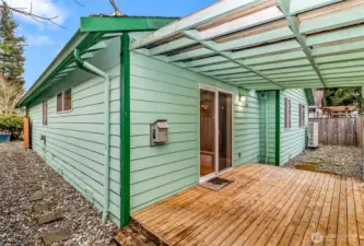 Fully fenced low maintenance back yard.