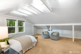 Everyone works from home? Make this the communal work space