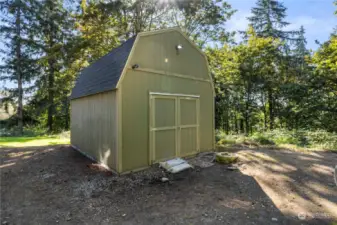 Extra Large outbuilding for Storage.