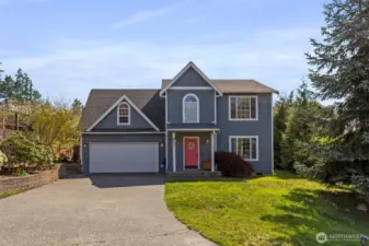 Looking for a 4 bedroom with room to roam? THIS IS IT!