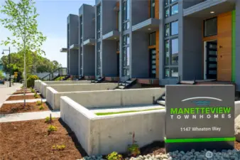 Small entry yard in front of each home...