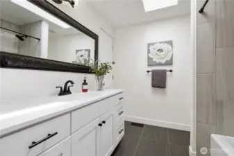 Full Hallway Bath