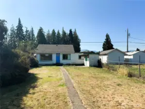 Welcome to 814 E 2nd Street, Port Angles, WA!