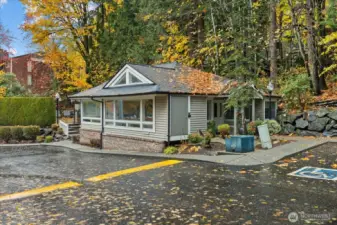 From birthday parties to game nights, the cabana adds a welcoming extension of your living space — made for hosting & connecting.