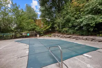 Soak up the sunshine and summer vibes — your community pool is ready for lazy afternoons & poolside lounging.