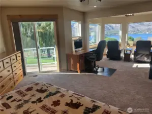 Main Level Master Bedroom Suite