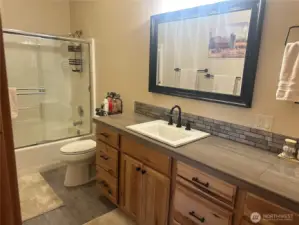 2nd Master Bathroom