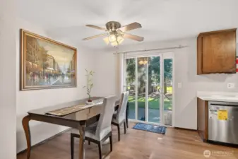 Kitchen eating area.