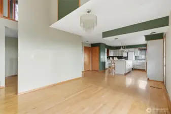 Dining Room w/ Hardwood Floors