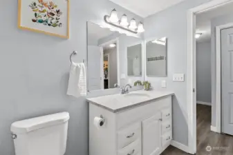 Plenty of storage in bathroom is awesome!