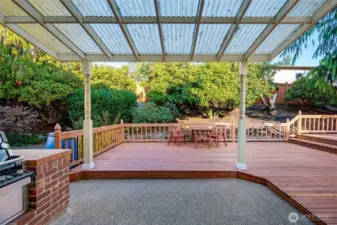Large deck - perfect for entertaining.