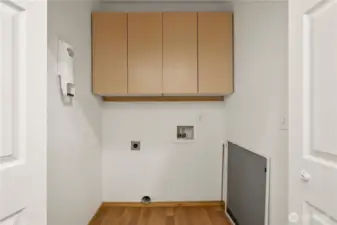 Handy laundry with storage in the kitchen