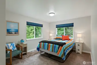 2nd bedroom