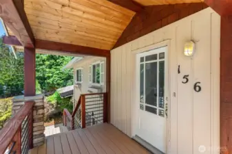 Lodge-style post & beam entry