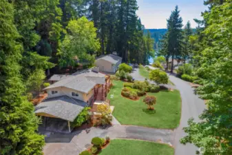Large carport plus single car garage (storage), RV/Boat parking