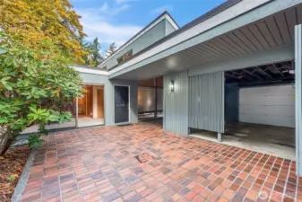 Dine Al Fresco under the stars with easy access to kitchen and dining just through the sliding doors.