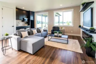 Multi Generational Suite