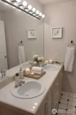 Guess bathroom