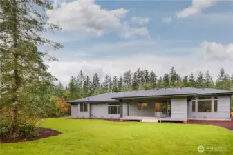 a yard to really enjoy