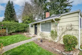 Welcome to this darling home at 4909 N 30th St, Tacoma, WA 98407.