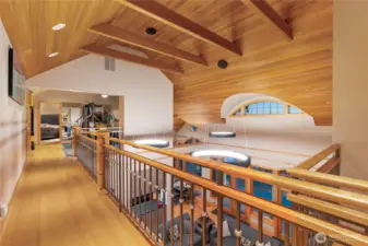 Grand foyer with tall ceilings