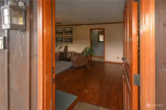 Come In Please