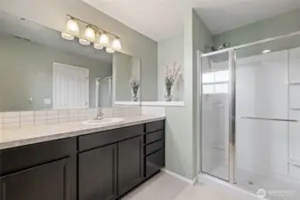 Ensuite bathroom