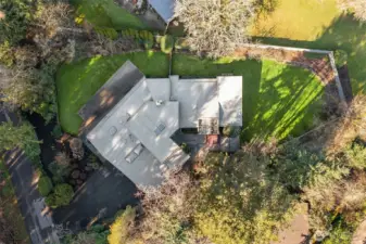 1/2 acre plus lot that is completely level