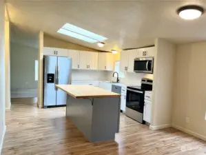 Large bright open kitchen!