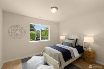Upstairs guest bedroom#1