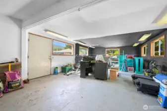 downstairs work area off kitchen eating space