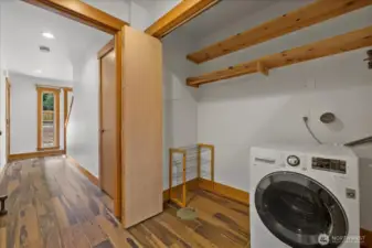 MIL W/D & Coat Closet