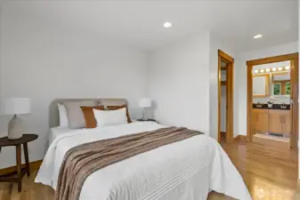 Main House Primary Bedroom