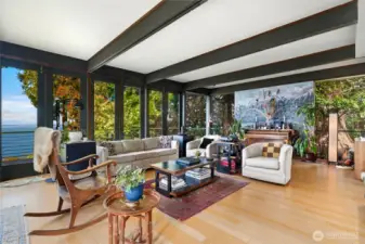 Living room with classic beamed ceiling.