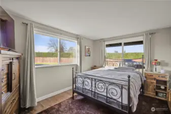 Second bedroom