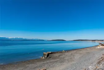 Enjoy strolling on the expansive beachs of Admiral's Cove.