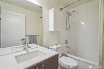 Main level full bathroom
