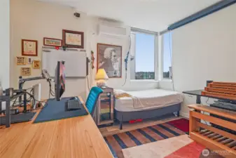 Upper level (3)- 3rd bedroom