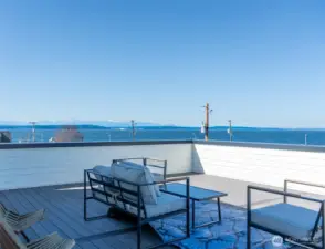 Look at this amazing view! Water, Mountains, Ferries and more!