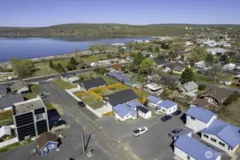 Close to Down Town and Lake