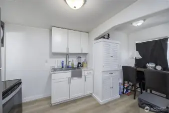 Unit A kitchenette with dining area