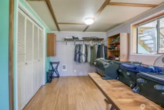 Lower Level Bedroom/Bonus Room/Laundry