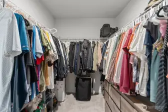 walk-in closet